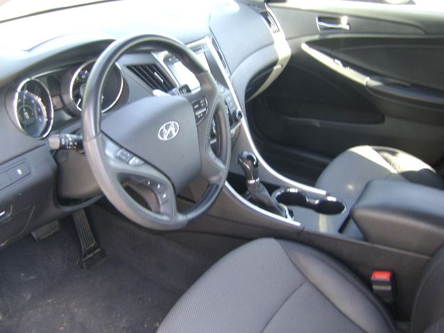 Hyundai Sonata 2011 photo 3