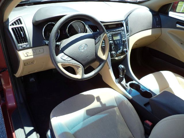 Hyundai Sonata 2011 photo 1