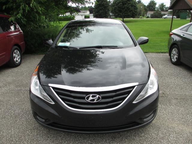 Hyundai Sonata 2011 photo 2