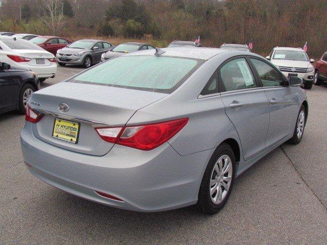 Hyundai Sonata 2011 photo 2