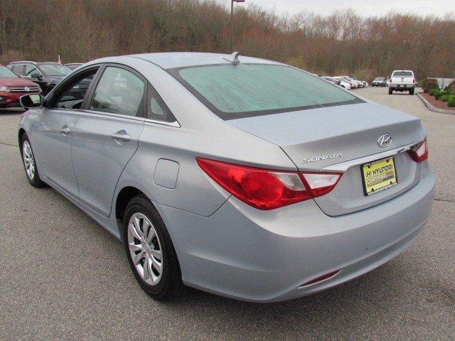 Hyundai Sonata 2011 photo 3