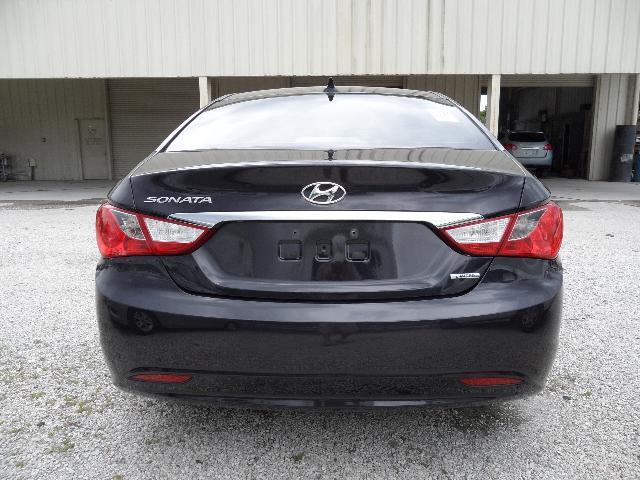 Hyundai Sonata 2011 photo 17