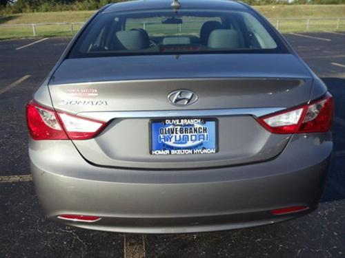 Hyundai Sonata 2011 photo 1