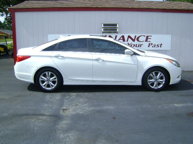 Hyundai Sonata 2011 photo 4