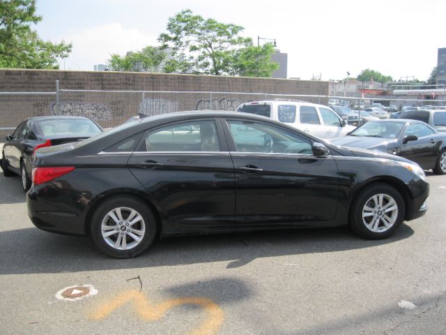 Hyundai Sonata 2011 photo 10