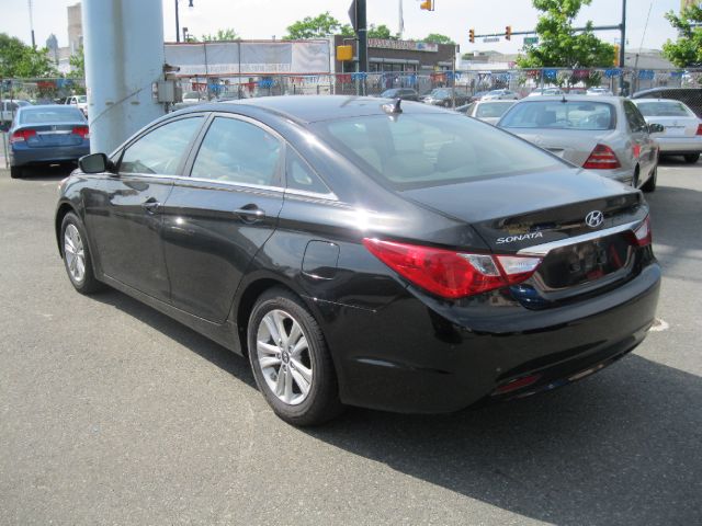 Hyundai Sonata 2011 photo 11