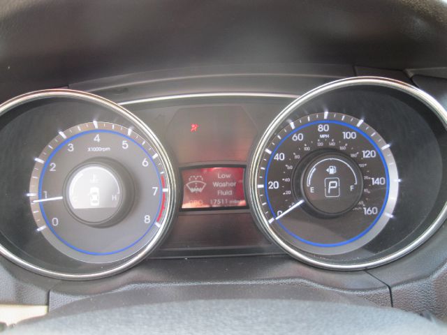 Hyundai Sonata 2011 photo 15