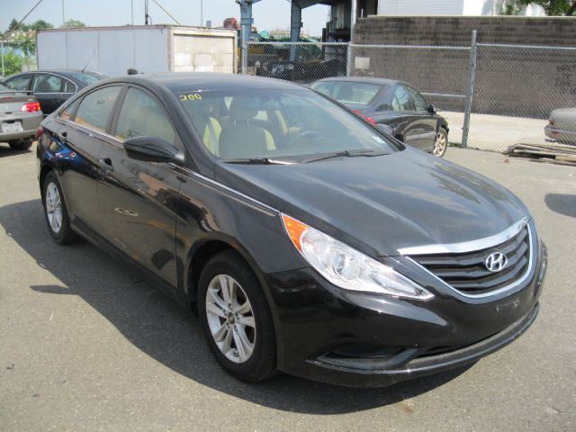 Hyundai Sonata 2011 photo 4