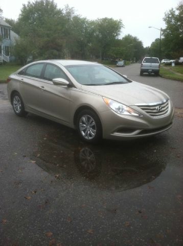 Hyundai Sonata 2011 photo 2