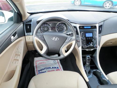 Hyundai Sonata 2011 photo 4