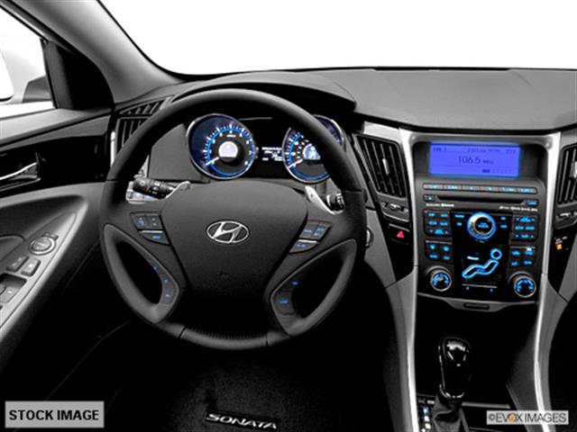 Hyundai Sonata 2011 photo 3