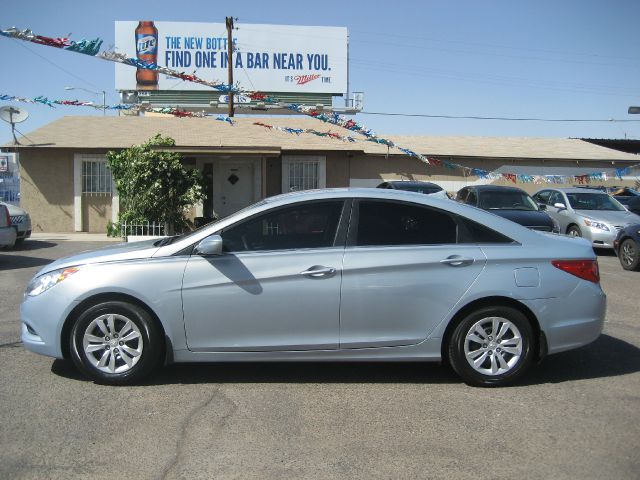 Hyundai Sonata 2011 photo 10