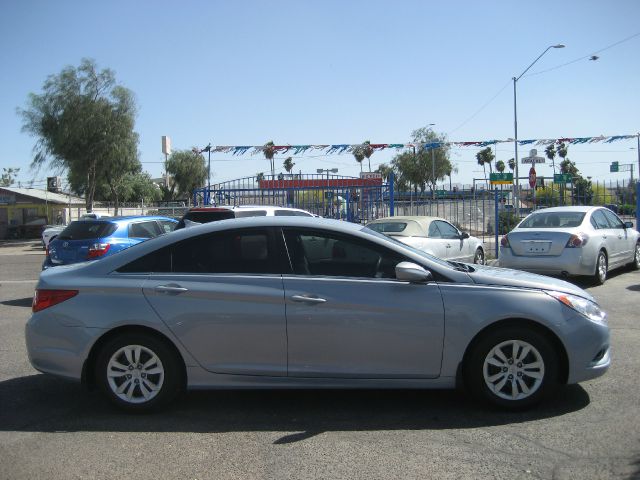 Hyundai Sonata 2011 photo 26