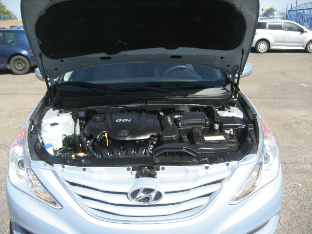 Hyundai Sonata 2011 photo 37