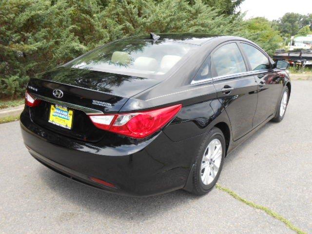 Hyundai Sonata 2011 photo 2