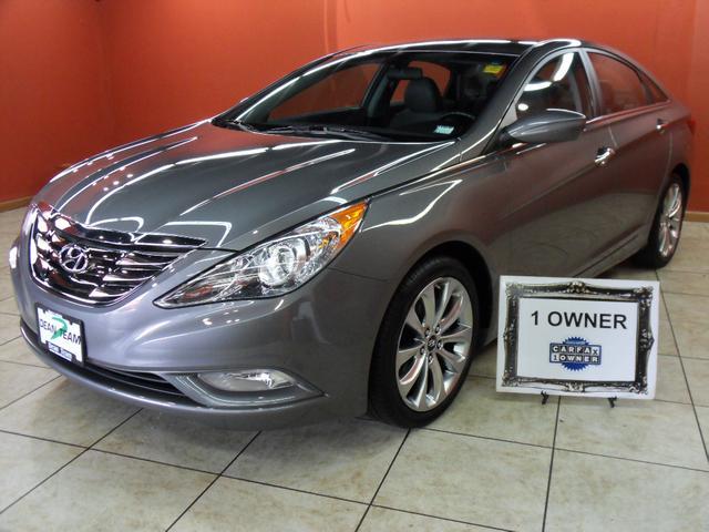 Hyundai Sonata 2011 photo 2