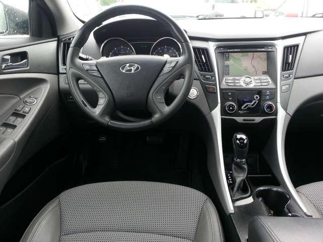 Hyundai Sonata 2011 photo 43