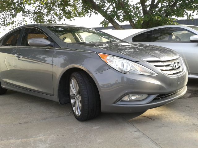 Hyundai Sonata 2011 photo 21