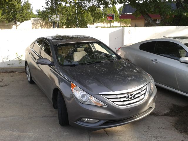 Hyundai Sonata 2011 photo 22