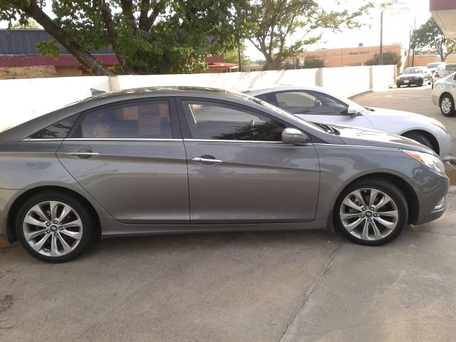 Hyundai Sonata 2011 photo 4