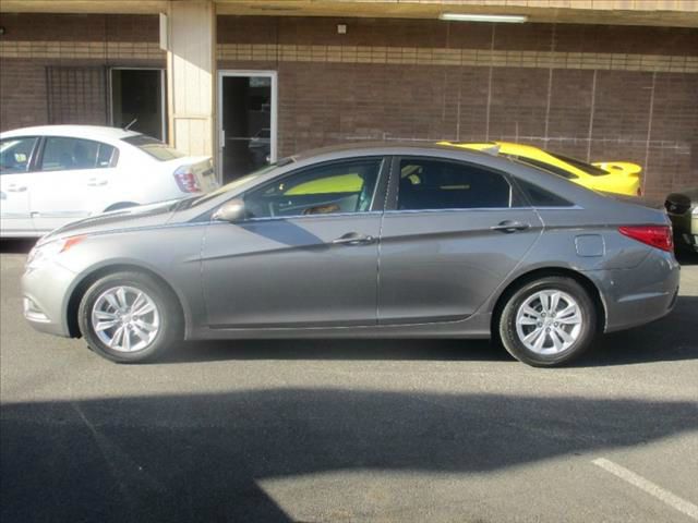 Hyundai Sonata 2011 photo 1