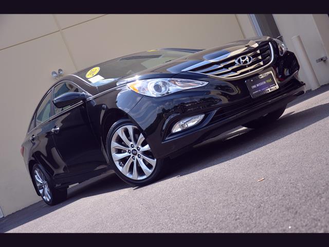 Hyundai Sonata 2012 photo 2