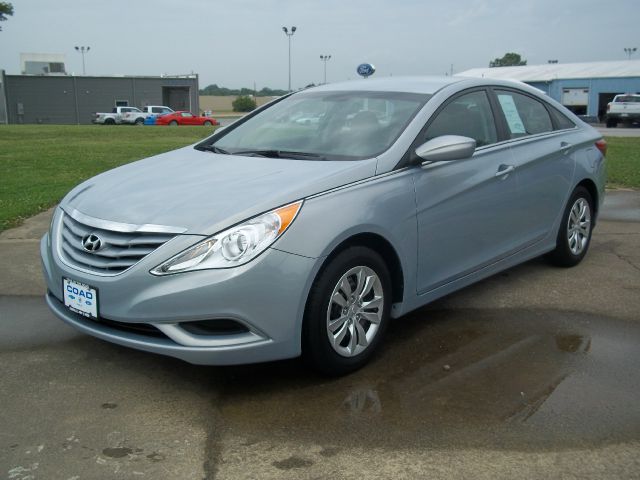 Hyundai Sonata 2012 photo 2