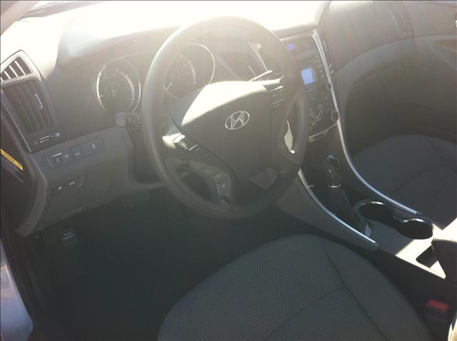 Hyundai Sonata 2012 photo 1