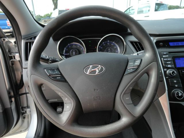 Hyundai Sonata 2012 photo 29