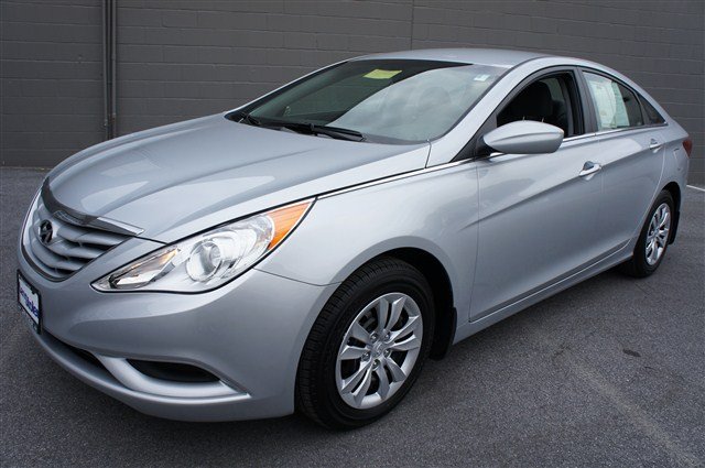 Hyundai Sonata 2012 photo 1