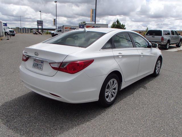 Hyundai Sonata 2012 photo 9