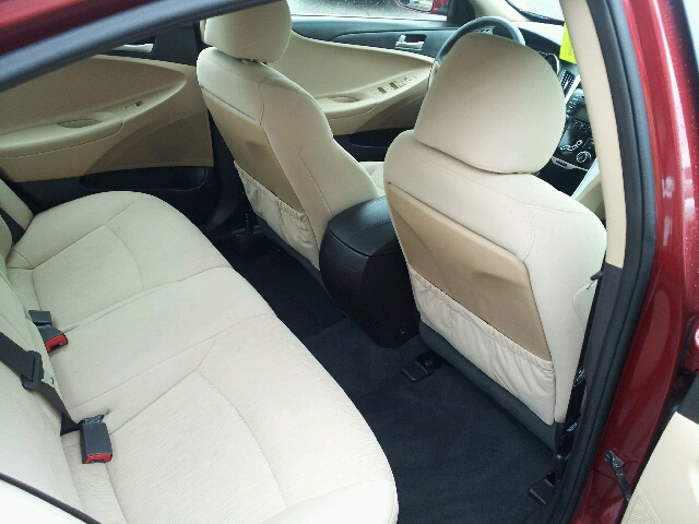 Hyundai Sonata 2012 photo 2