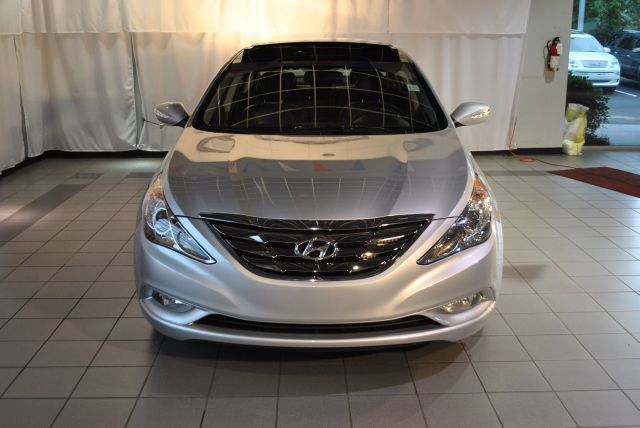 Hyundai Sonata 2012 photo 1