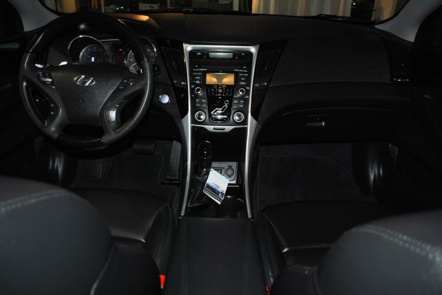 Hyundai Sonata 2012 photo 9