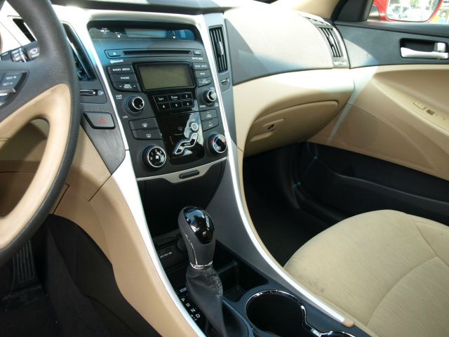 Hyundai Sonata 2012 photo 15