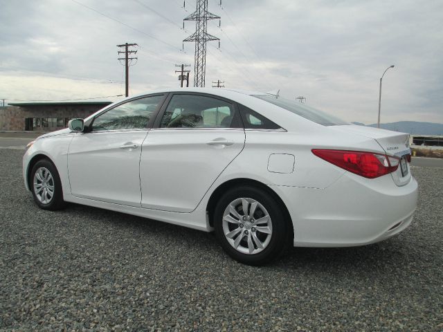 Hyundai Sonata 2012 photo 1