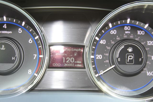 Hyundai Sonata 2012 photo 3