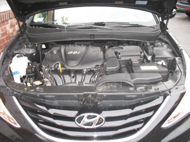 Hyundai Sonata 2012 photo 1