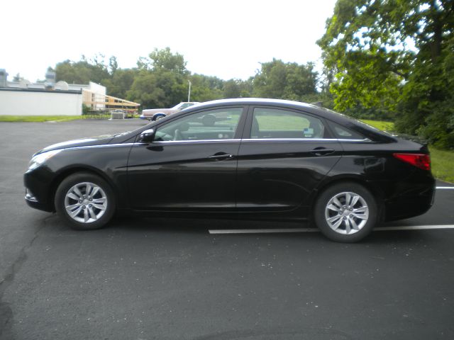 Hyundai Sonata 2012 photo 2