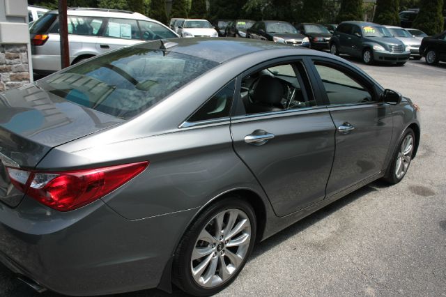 Hyundai Sonata 2012 photo 1