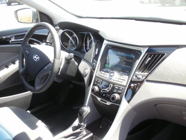 Hyundai Sonata 2013 photo 4