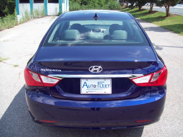 Hyundai Sonata 2013 photo 4