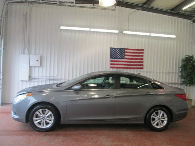 Hyundai Sonata 2013 photo 2