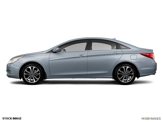 Hyundai Sonata 2013 photo 2