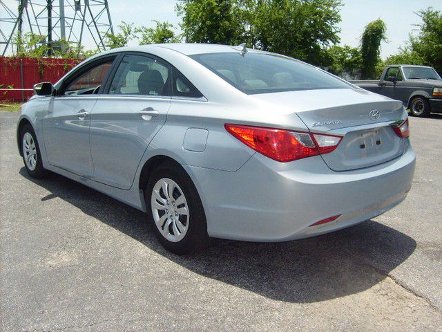 Hyundai Sonata 2013 photo 3