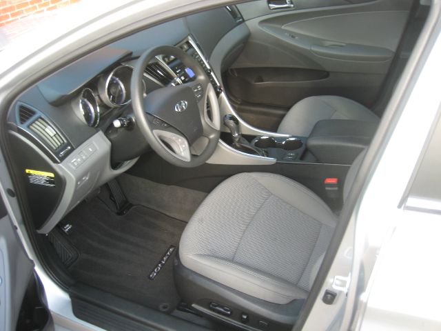 Hyundai Sonata 2013 photo 18