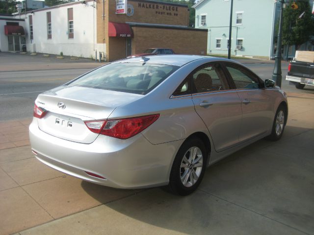 Hyundai Sonata 2013 photo 21