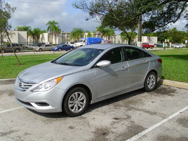 Hyundai Sonata 2013 photo 4