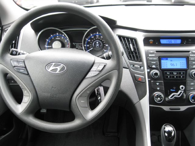 Hyundai Sonata 2013 photo 7