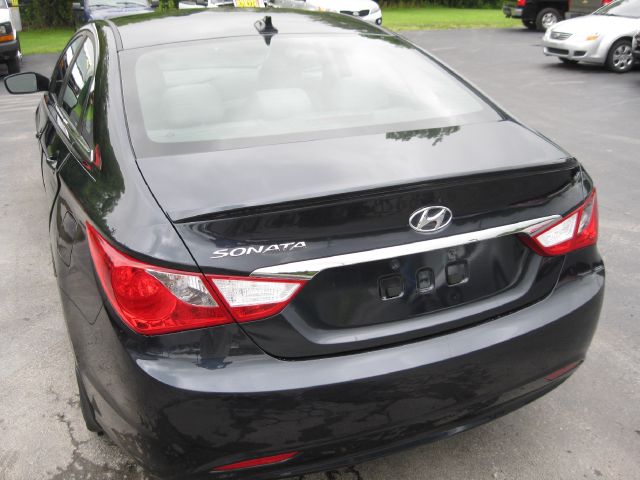 Hyundai Sonata 2013 photo 9